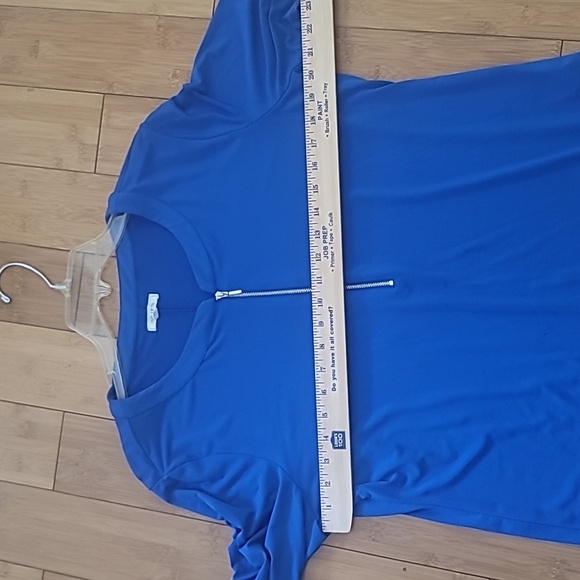 Blouse round neck front exposed zipper Vibrant Blue Roll tab sleeves SZ XL - Picture 8 of 9